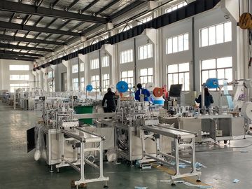 Electric No Cylinder Medical Face Mask Making Machinery With 3 Line Energy Saving